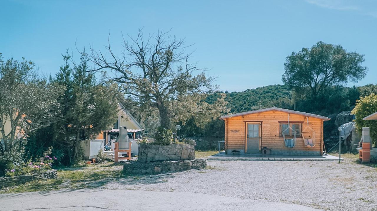 Chalet Sa Petra Ruja - Gadu E Tremene Siniscola Exterior foto